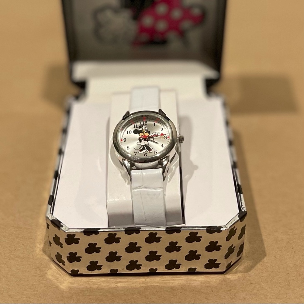 Vintage Minnie  Mouse Nurse Watch